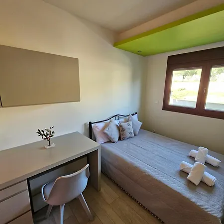 Апартамент Moumis Luxury