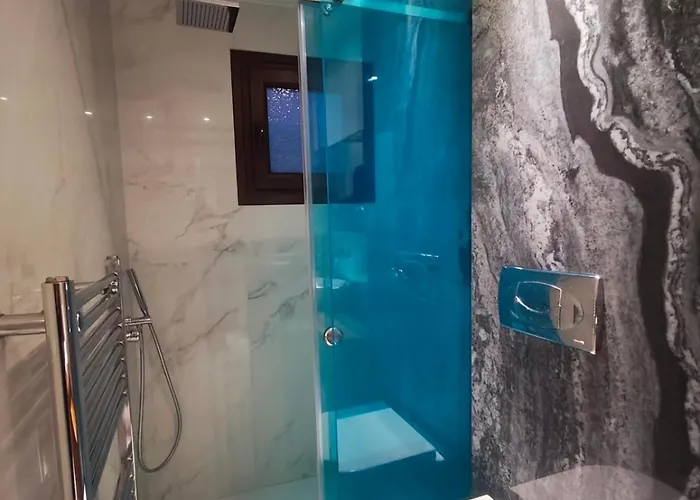 Moumis Luxury Apartment *